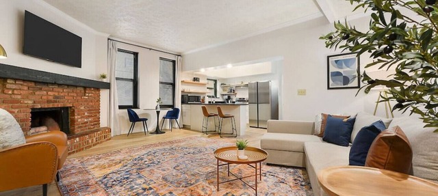 2 King Beds, Walkable Condo in Mexican War Streets