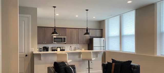 2 Luxury Lofts Side by Side - 2 BA/2BR - 2 Kitchens - Arts Entertain District