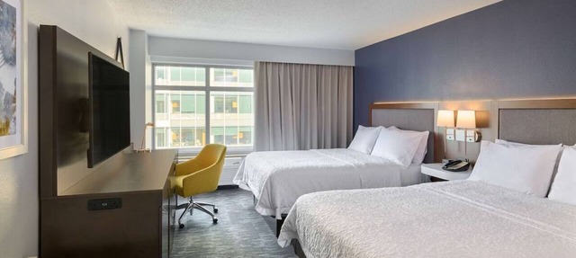 2 Queen Beds DC Downtown Close to White House & Smithsonian Museums Access