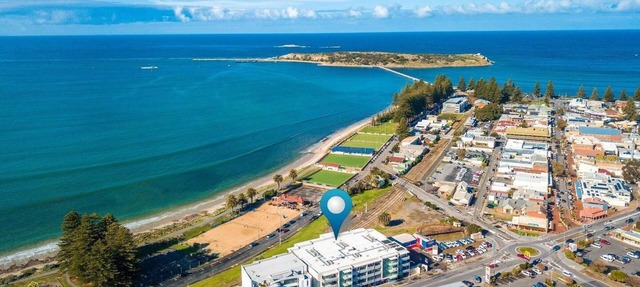 204 The Frontage - Ocean Views