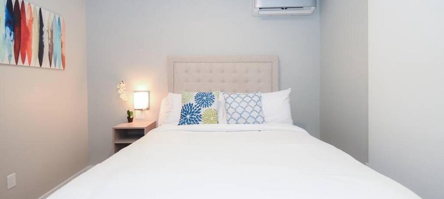 208 Bright 1BDR Downtown Parking WiFi Walk to All