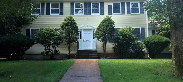 216-5 Entire studio private entry