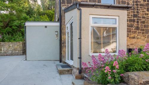 27 Green Road