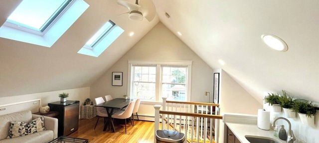 2BR Suite - Bright - Modern - Central AC - Parking