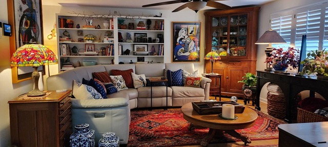 3 BDRM●3 BATH●EV CHARGER ● ECLECTIC ● PATIO ●GARAGE ●PARKING● MIN TO DNTWN