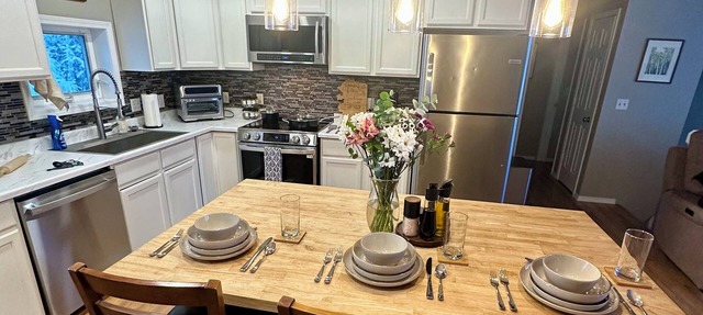 3-bedroom, 2-bath house in lovely North Pole for your getaway