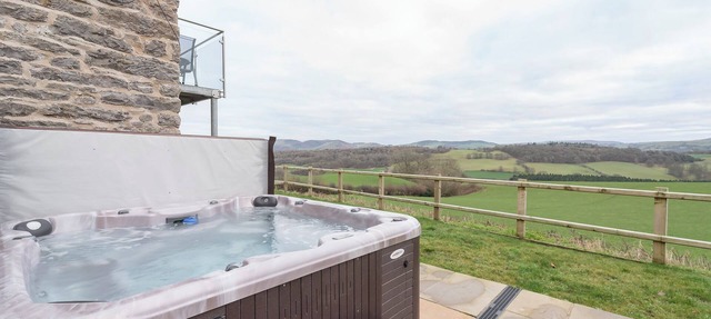 3 bedroom accommodation in Pwllglas, near Ruthin
