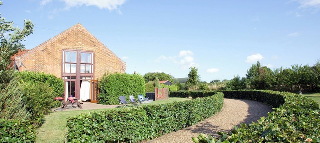 3 bedroom accommodation in Catfield