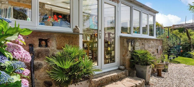 3 bedroom accommodation in St Just