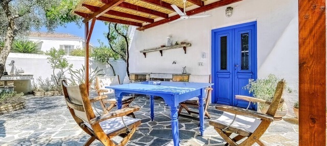 3 bedroom accommodation in Spetses