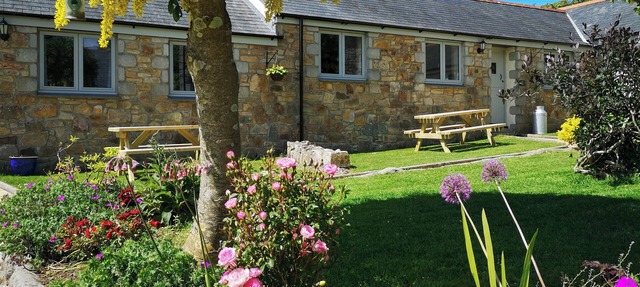 3 bedroom accommodation in Mawla, near Porthtowan