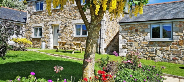 3 bedroom accommodation in Mawla, near Porthtowan