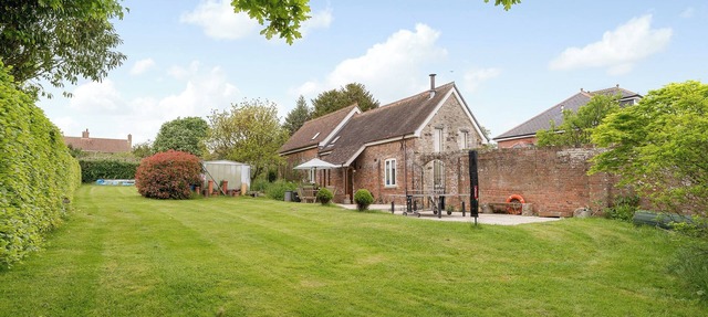 3 bedroom accommodation in Wareham