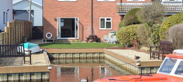 3 bedroom accommodation in Wroxham