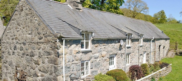 3 bedroom accommodation in Bala