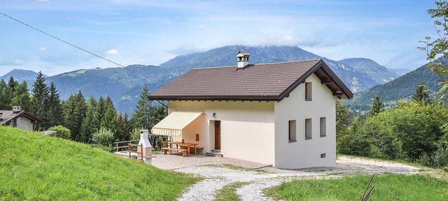 3 bedroom beautiful home in Sovramonte