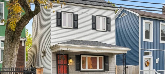 3 BR home|Steps from Walnut Street w/Free parking!