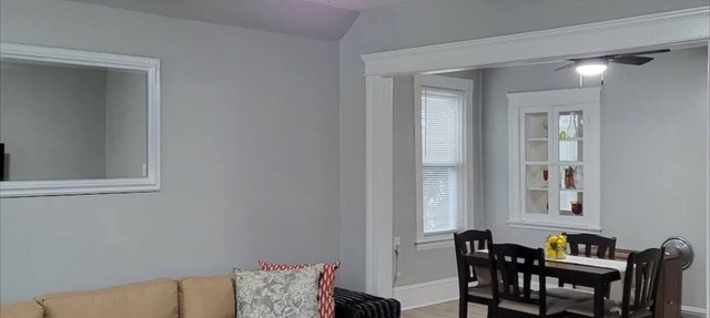 #3- Charming 2-bedroom apartment on the 3rd floor in Worcester