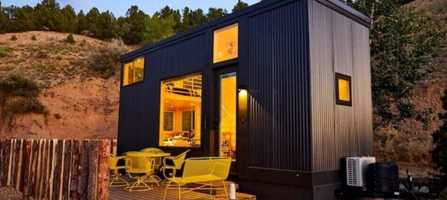 3 Tiny Homes w/ Beautiful Mountain View, Hot Tub, & Hot Springs Nearby.