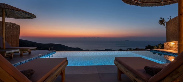 3 villa complex, sea view, privacy, pool, brand new