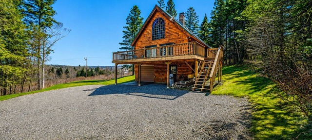 🐾33 Loop Rd Log Cabin w/Shared Rangeley Lake Access, Snowmobile/ATV Access, 15 min to Saddleback