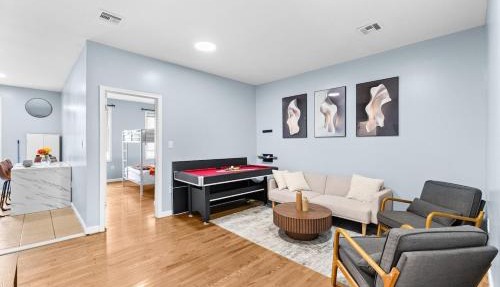 3BD-Pool Table Home near NYC - FREE Parking!