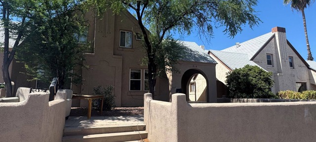 4 bd 2 ba Charming University Duplex