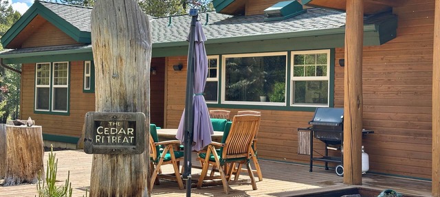 4 Bed, Waterfront, Jacuzzi, Near Mt Batchelor, Sun-River, Bend, Chef's Kitchen