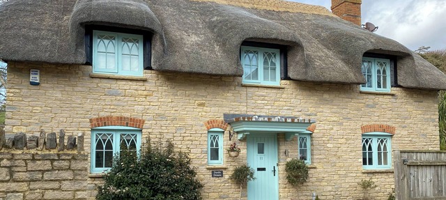 4 bedroom accommodation in West Lulworth, near Wareham