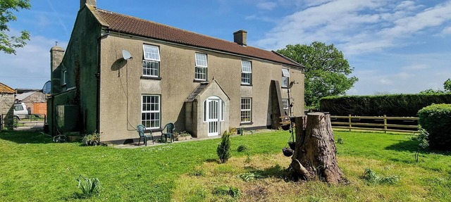 4 bedroom accommodation in East Rolstone, near Weston-Super-Mare