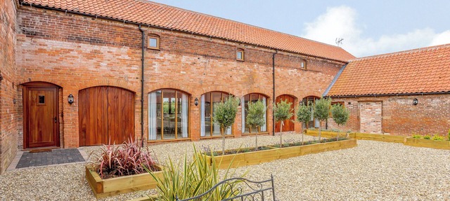 4 bedroom accommodation in East Stoke, near Newark