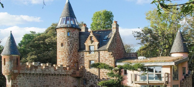 4 bedroom accommodation in Largs