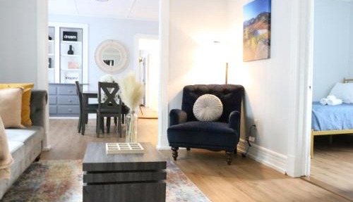 4 bedroom short term rental furnished Apt