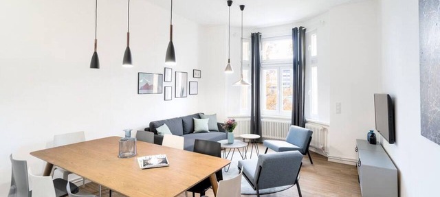4-Bedrooms Apartment (130sqm) with a comfy balcony(6)