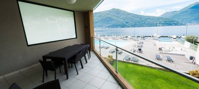 4 bedroom Italian Lakes apartment rental with pool