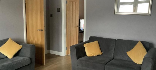 4 Stills Apartment