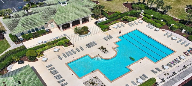 427 Edgewater - Barefoot Resort Rentals