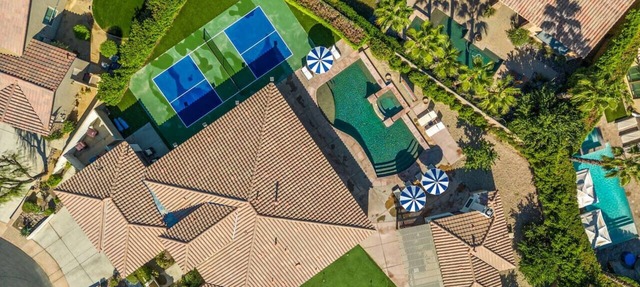 .4acre Villa w/Pool, Pickleball, Putting, GameRoom