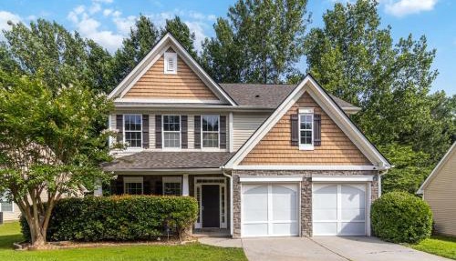 5-Bed Gem Close to Duluth Fun Sleeps 16