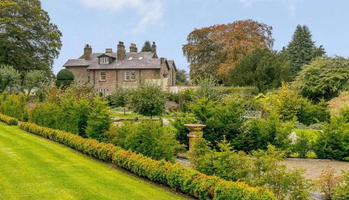 5 Bed in Harrogate oc-83892