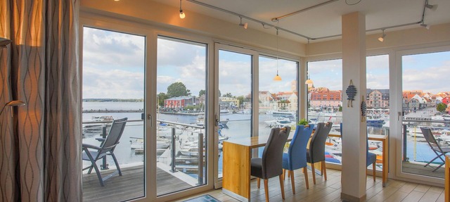 5-star vacation apartment Panorama Suite in the Hafenresidenz Waren (Müritz)