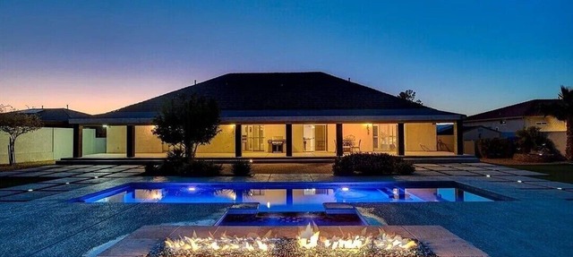 5 Themed BDs Luxury Estate w Pool, Spa & Game Room close to Las Vegas