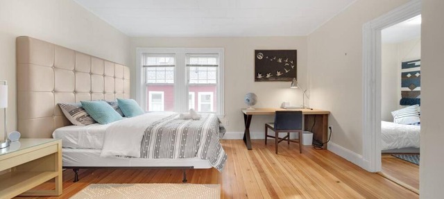 5BR 2BH Bright & Spacious Apt in Brighton