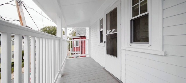 5BR 2BTH Bright & Spacious Apt in Brighton