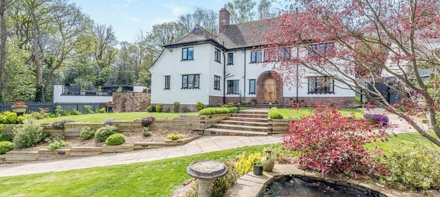 6 bedroom accommodation in Caldy, near West Kirby, Wirral