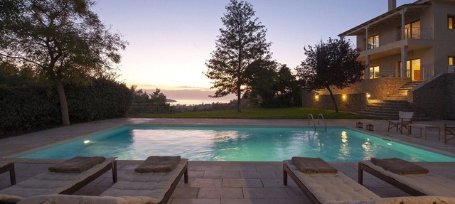 6 bedroom accommodation in Kranidi