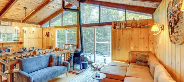 6 Mi to Slopes: Forest-View Haven in West Dover!