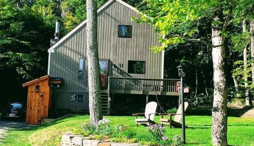 6BD 3BA - Mount Snow VT - Ski-Back Trail - Shuttle