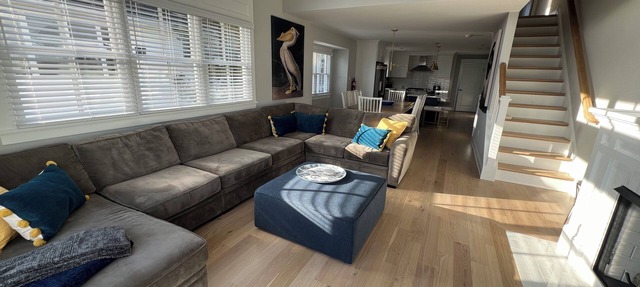 8beds-5Bedroom 10 beach chairs private pool outdoor bonus room with pool table