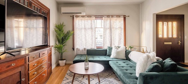 8BR/5BA Compound | 3 Kitchens | Sleeps 16